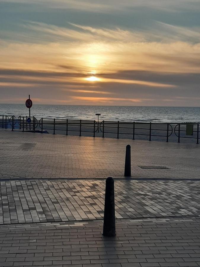 Appartamento Prachtig Zeezicht Westcorner Middelkerke Esterno foto